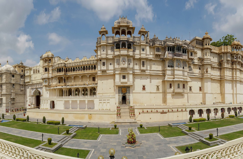 city palace udaipur